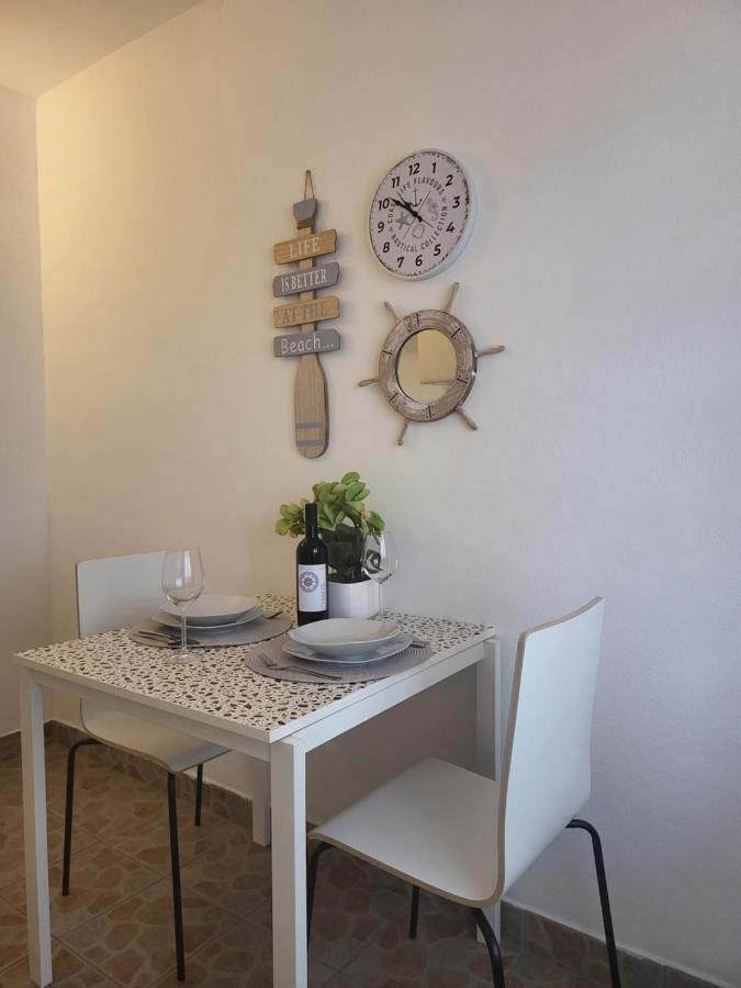 ApartmaniinПримоштен Экстерьер фото