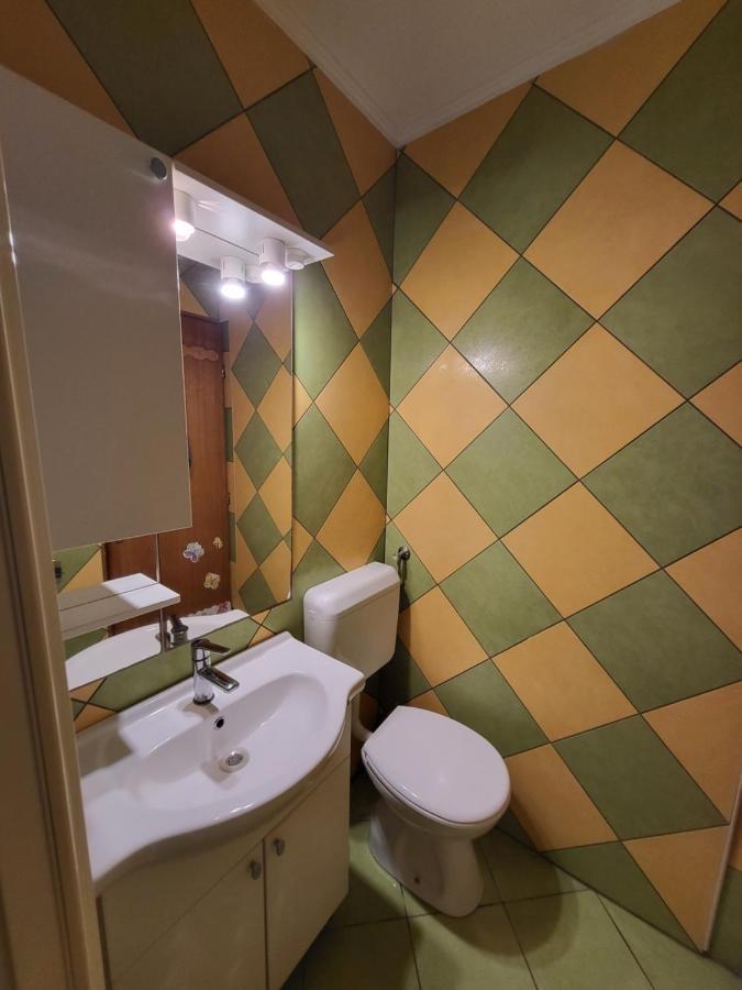 ApartmaniinПримоштен Экстерьер фото