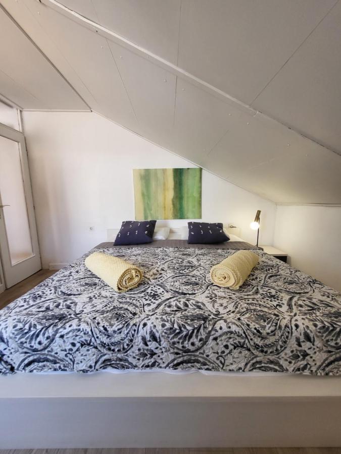 ApartmaniinПримоштен Экстерьер фото