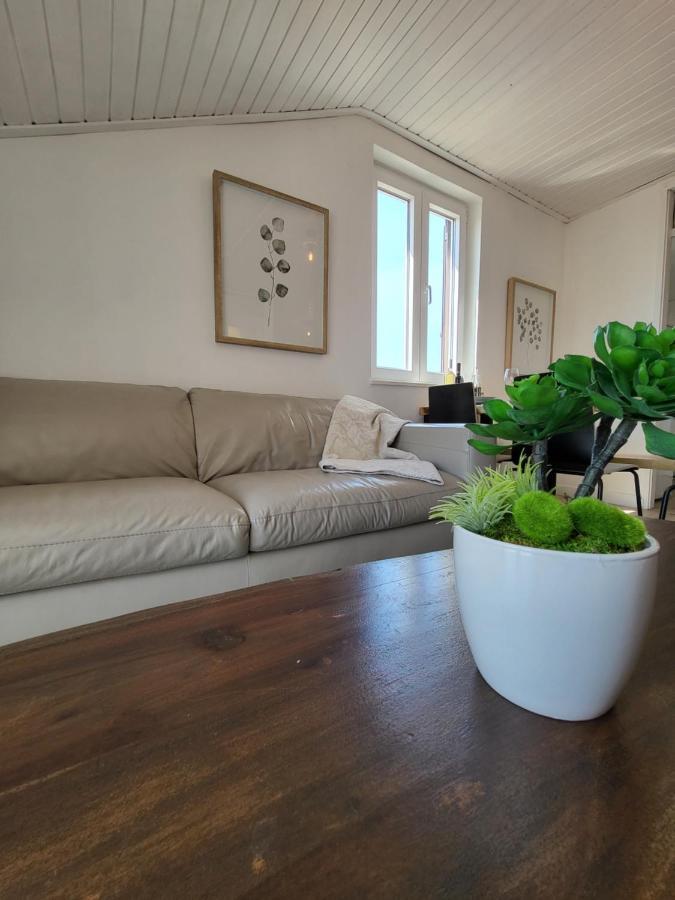ApartmaniinПримоштен Экстерьер фото
