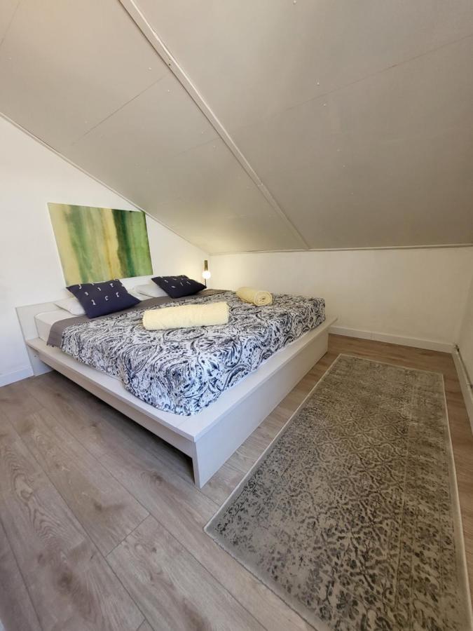 ApartmaniinПримоштен Экстерьер фото